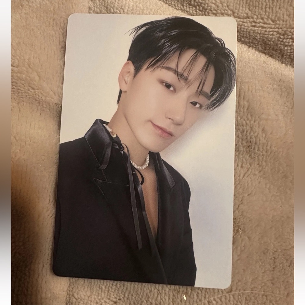 ATEEZ Golden Hour Part 2  US Exclusive Pearl Version San Official Photocard
